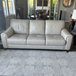 Beautiful Couch – Like New Condition – Great Deal! Leather couch, 88”, only 4 months old