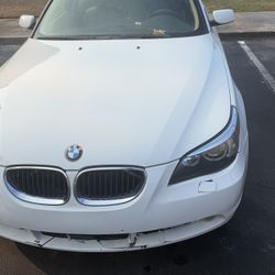 05 BMW 525i