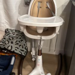 FREE Baby High Chair – Modern Style 