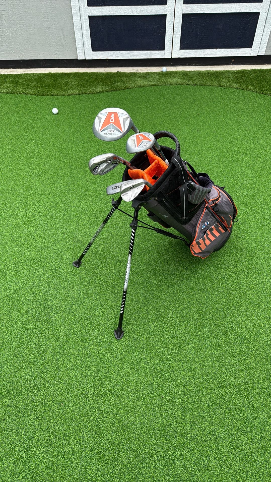 US KIDS GOLF Right Hand UL-51 6 Club Stand Set, Black/Orange