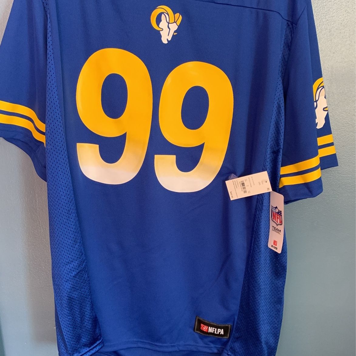 Nike On Field NFL Jersey Los Angeles Rams Aaron Donald # 99 Short Sleeve  Mens L for Sale in Topeka, KS - OfferUp