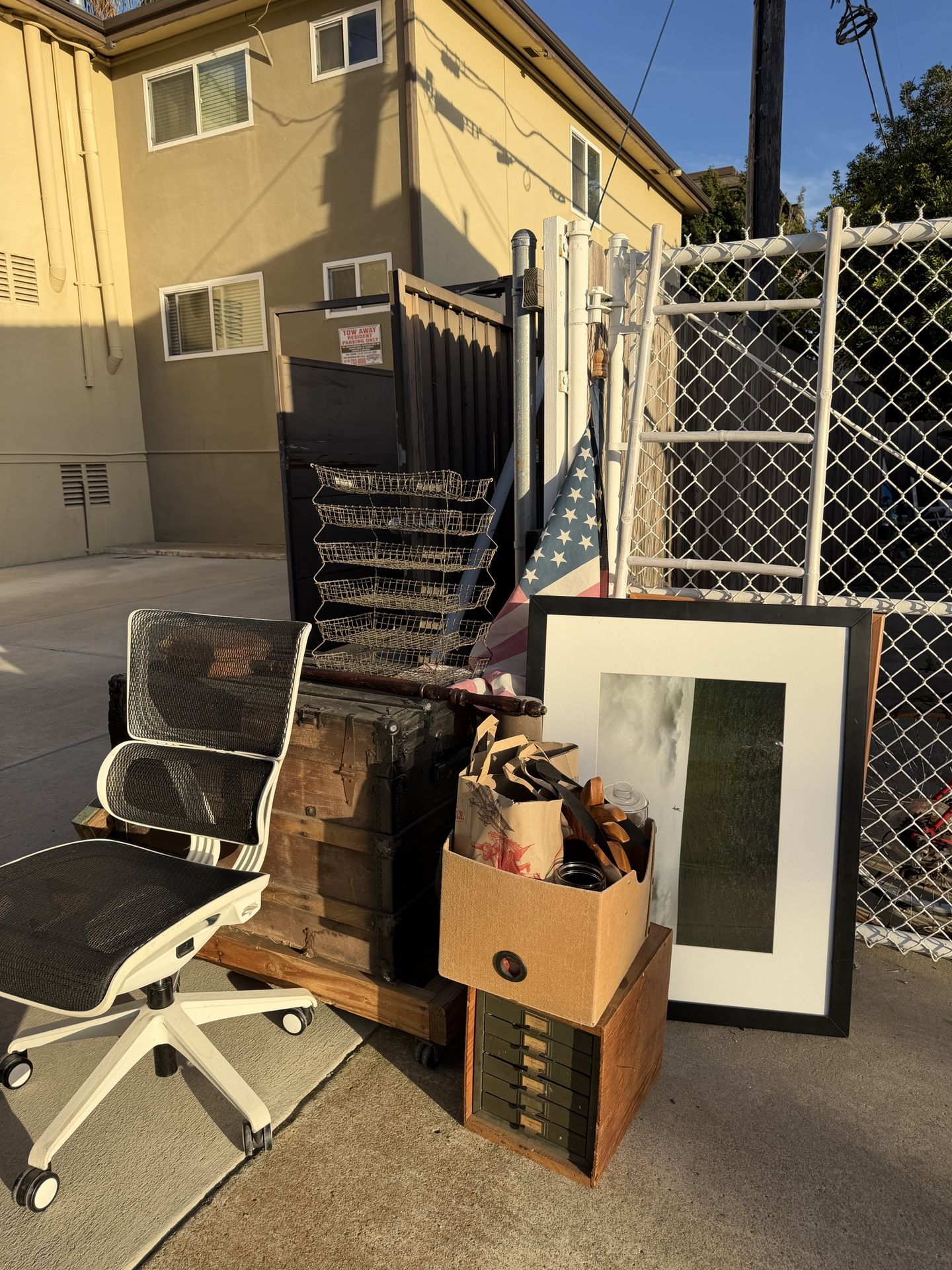 Free Stuff Lamps Treadmill (works)