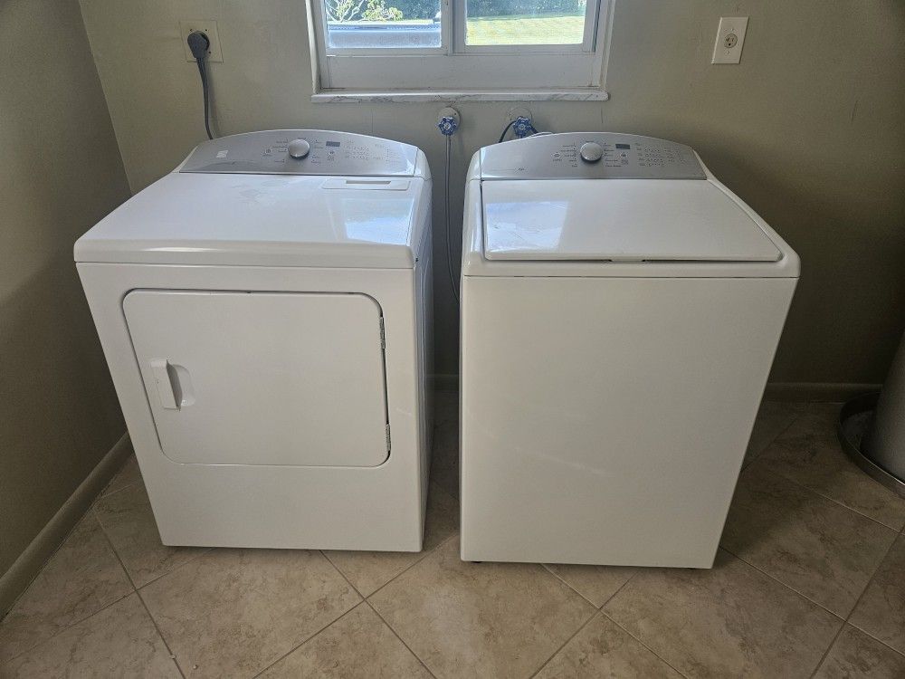 Kenmore Washer & Dryer Combo
