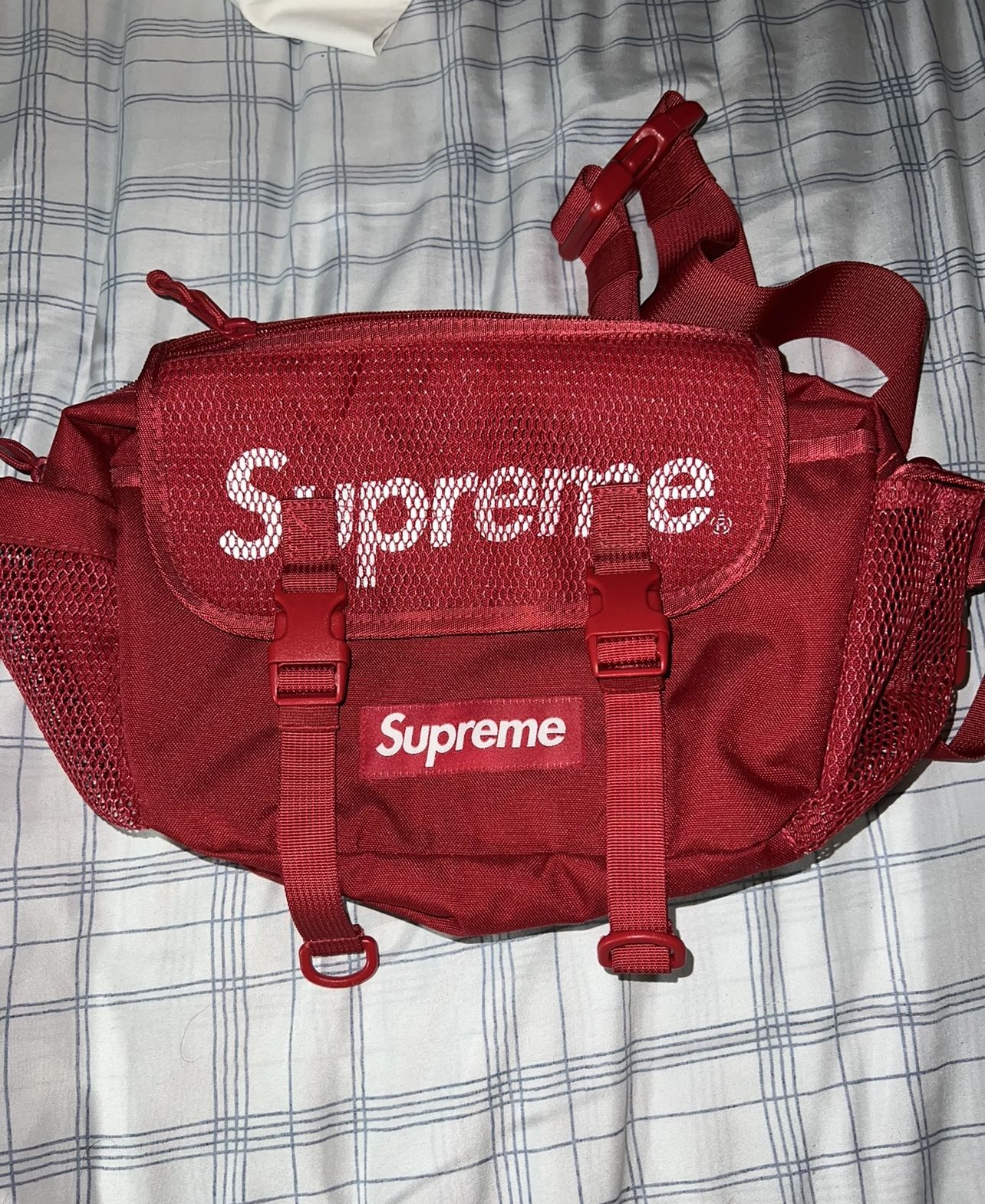 Supreme belt bag 