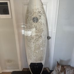 6’0 Round Tail Shortboard Surfboard With Fins