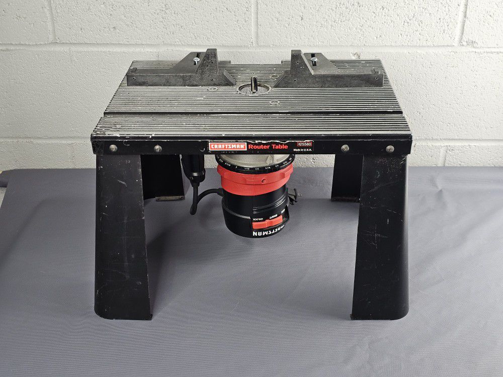 CRAFTSMAN ROUTER Double Insulated 25000 RPM With CRAFTSMAN Table