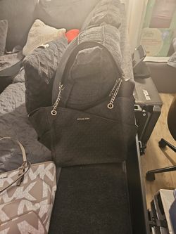 Black Medium Michael Kors Bag