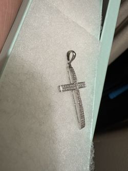 Cruz De Oro Blanco  10k 2.1 Gram Pido $$275 Obo