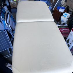 Stafford Portable Massage Table - Master Massage