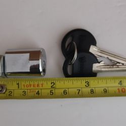 Lock Cylinder Bezel Storage Lock w 2 Keys