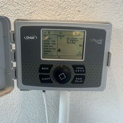 Orbit B-Hyve 6 Position Sprinkler Timer