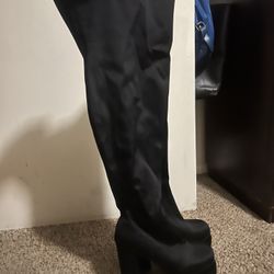 Black Knee High Heels 