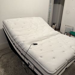 Adjustable Bed Frame – Excellent Condition
