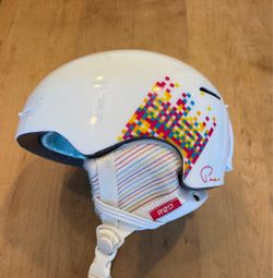 RED Snowboard Snow Skiing Helmet Youth Small 55-57.5 Almost New Condition