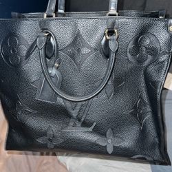 Louis Vuitton Bag,Empreinte Monogram Giant Onthego MM Black