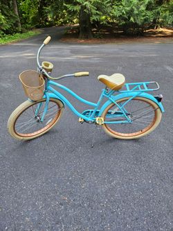 Huffy Nel Lusso Beach Cruiser Bicycle