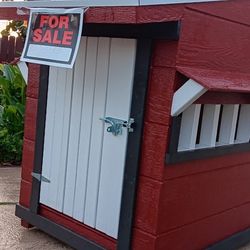 DOG HOUSE 