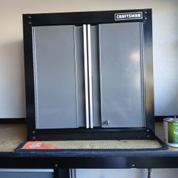 Craftsman  Storage wall Cabinet 2000 Series Like New Less Then  1. Yr Old