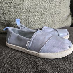 Girls Toms Size 1