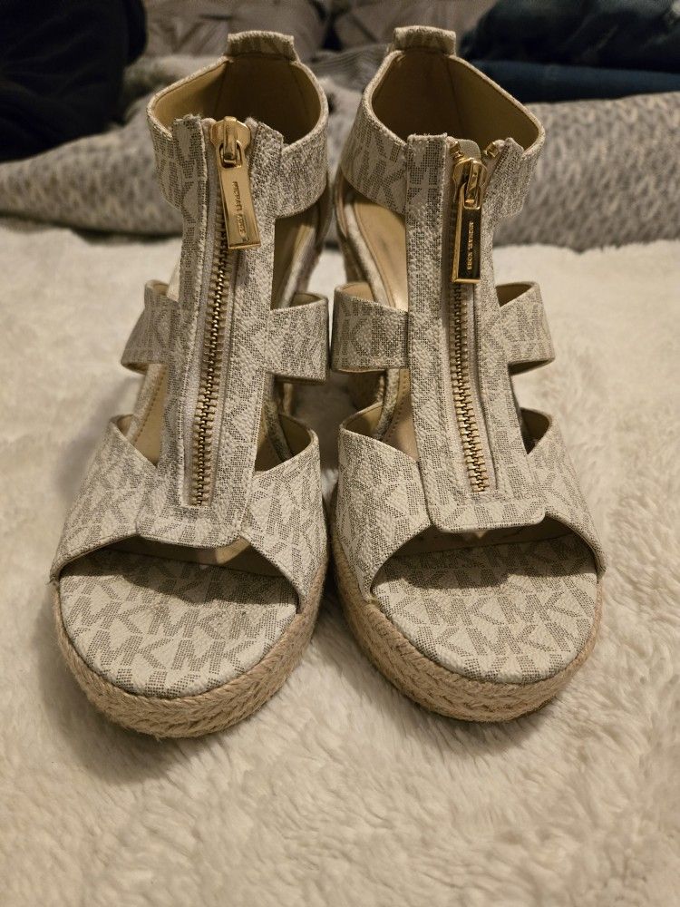 Wedges And Matching Belt