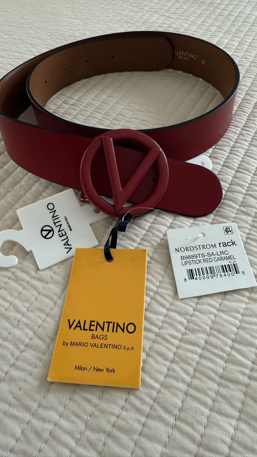 BEAUTIFUL LEATHER RED VALENTINO BELT