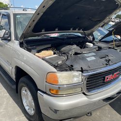 2005 GMC Yukon FOR PARTS ONLY 