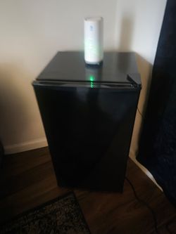 Mini fridge