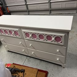 Dresser White  