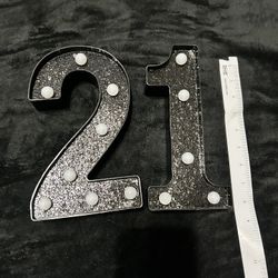 Table Top 8” Black Glitter 