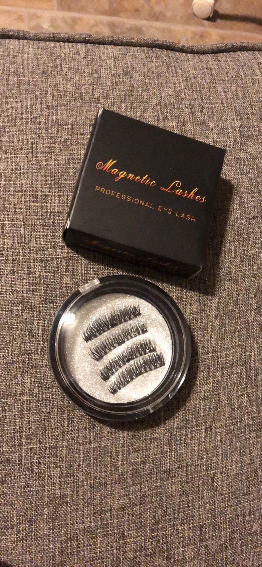 Eyelashes magnetic