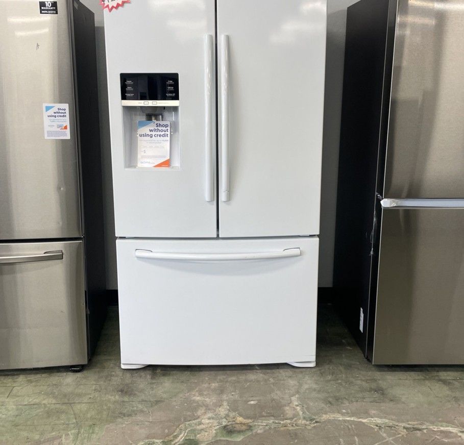 Samsung White French Door Refrigerator for Sale in San Antonio, TX