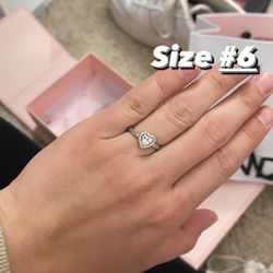 Ring 💍 Size 6 New