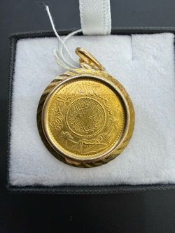 18k Coin Pend