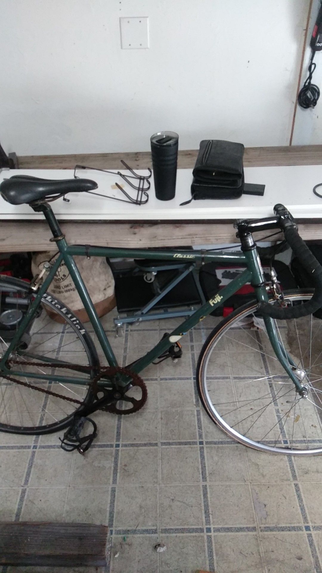 Vintage Classic Fuji bike 22in frame