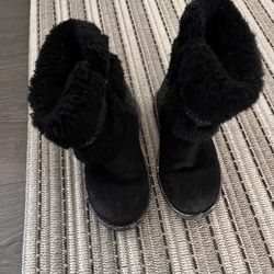 Kid’s Size 12 Black Furry Boots 