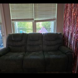 ELECTRIC RECLINING COUCH 