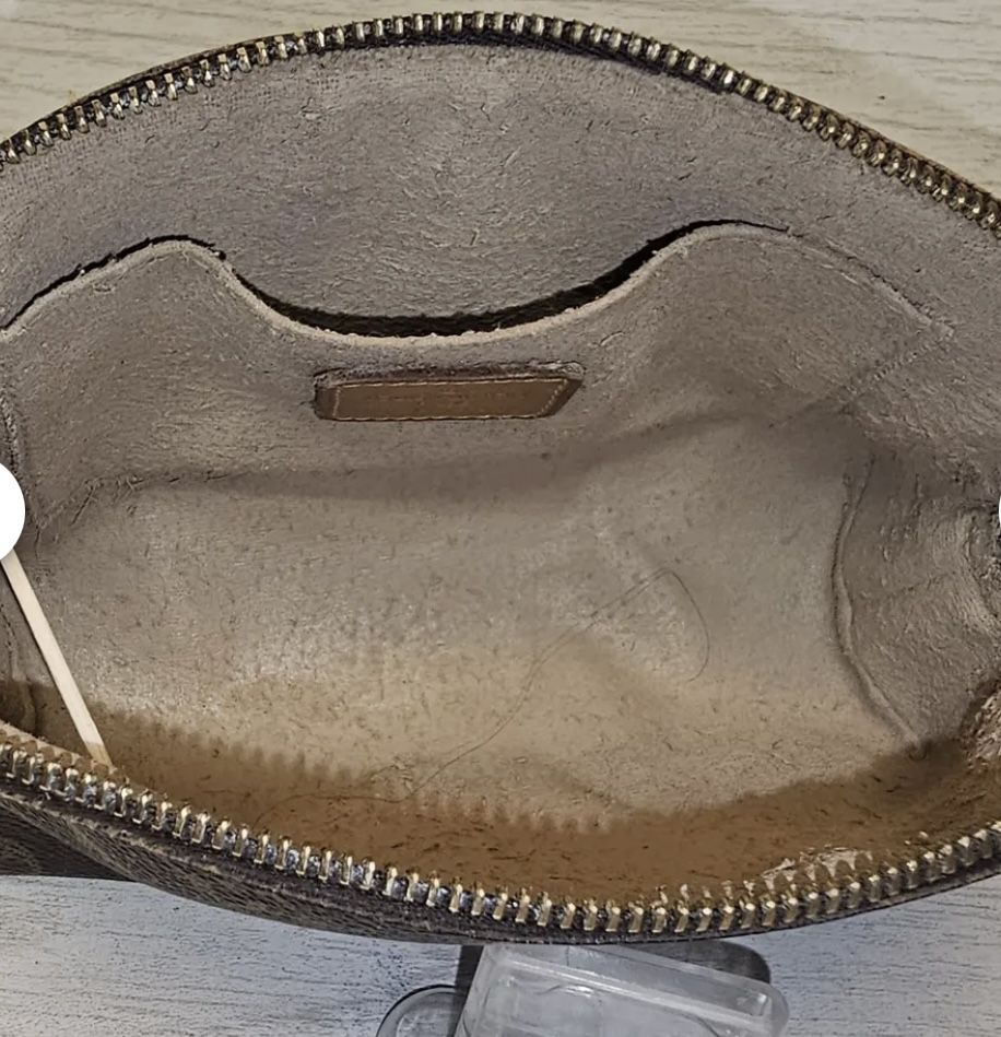 Louis Vuitton Cosmetic pouch