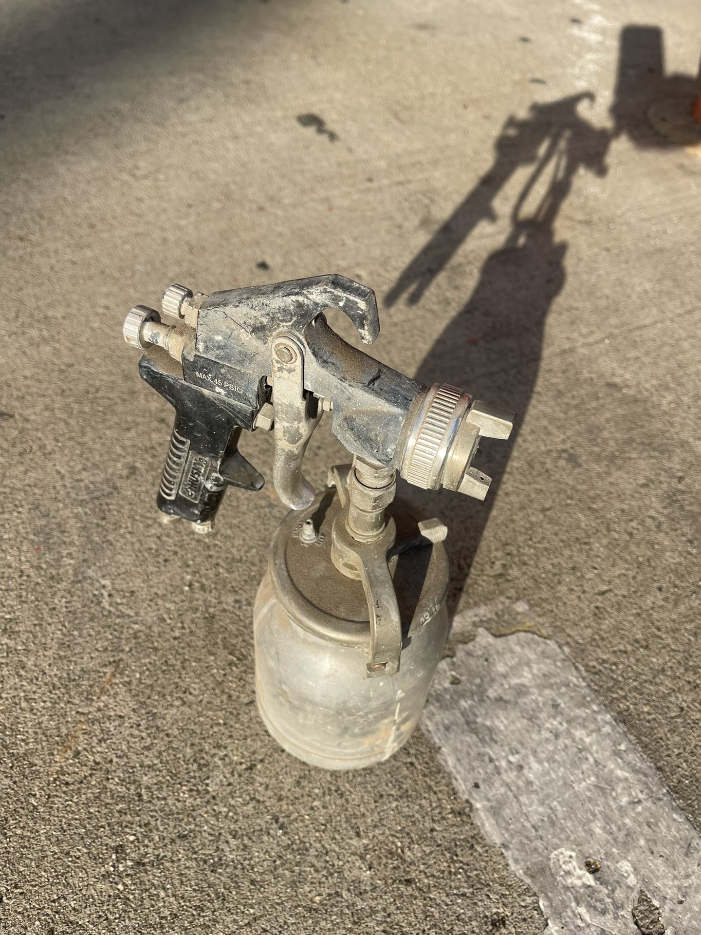 Husky Siphon Feed Paint Gun for Sale in Los Angeles, CA OfferUp
