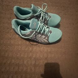 Puma shoes