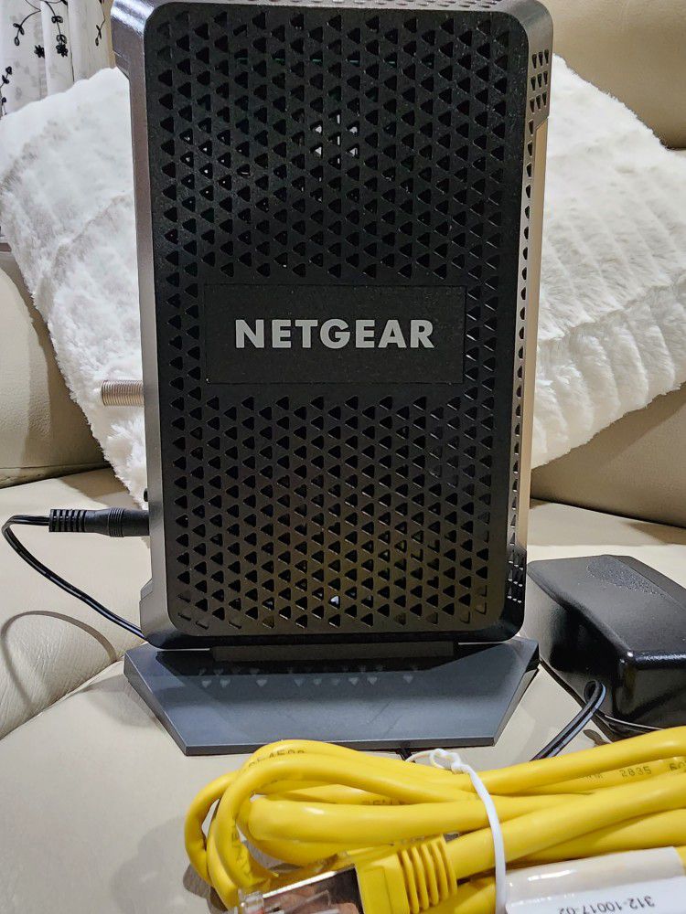NETGEAR Cable Modem DOCSIS 3.1 (CM1000) Gigabit Modem
