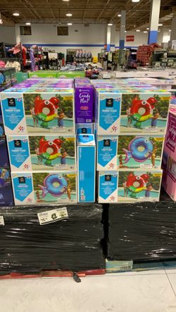 Oversized float $10