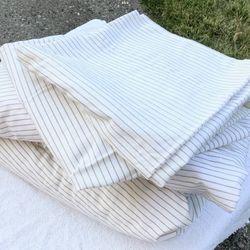 King Size Bedsheets Tan / White Set Room Essential Brand Bedding Preowned 