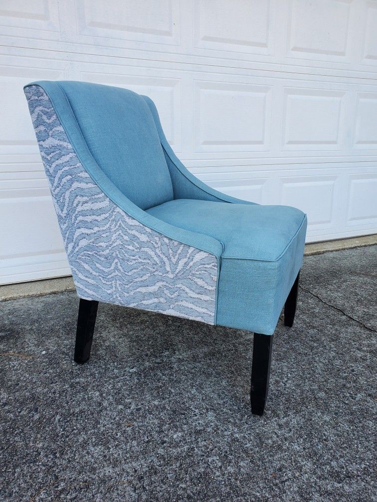 High Quality Accent Chair Bedroom or Living Room 