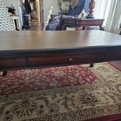 Coffee Table & End Table 2 Lamps