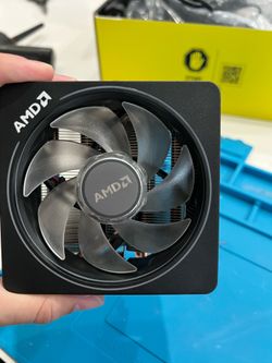 AMD Wraith Prism LED RGB CPU Cooler