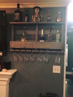 Pallet wine rack