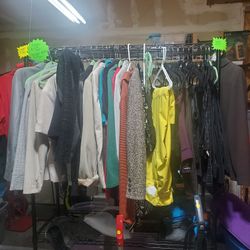 Womens Clothes And Shoes 