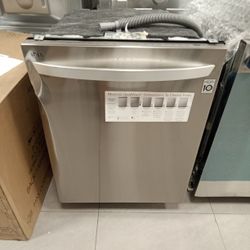 LG Top Control Smart Dishwasher With Quadwash