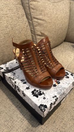 CL by Laundry open toe Heel