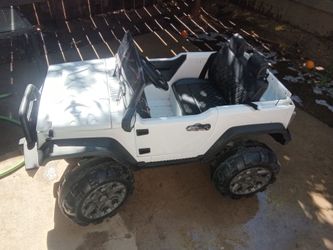Electric car Jeep